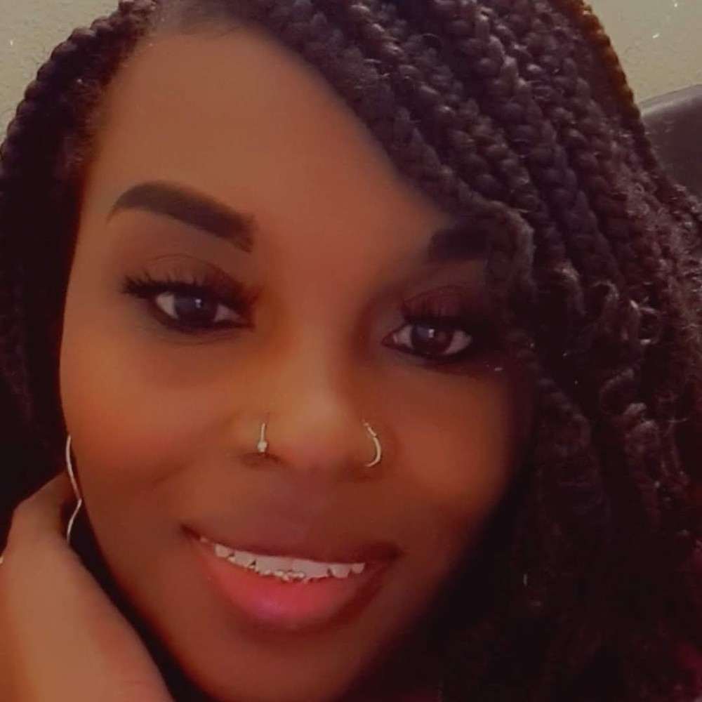 Meet your Posher, Shareka